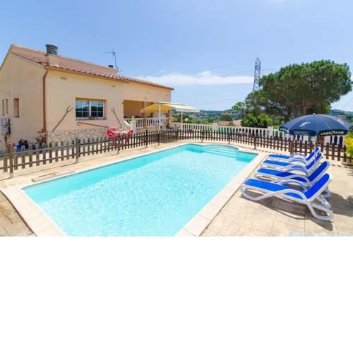 Macanet de la Selva Villa Sleeps 8 Pool Air Con