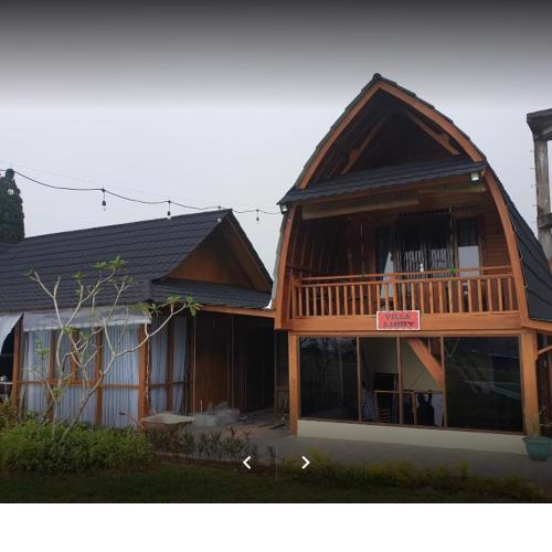 Macarena Cottage, Megamendung