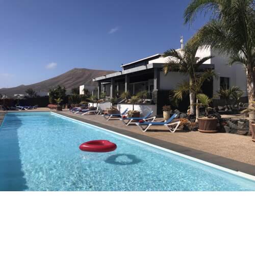 Macher Villa Sleeps 21 with Pool and Air Con
