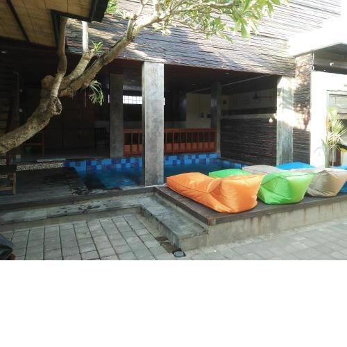 Made House Homestay and Dormitory