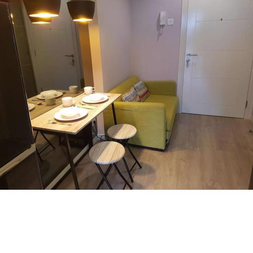 Madison Park Apartment 1 Bedroom near Central Park Mall