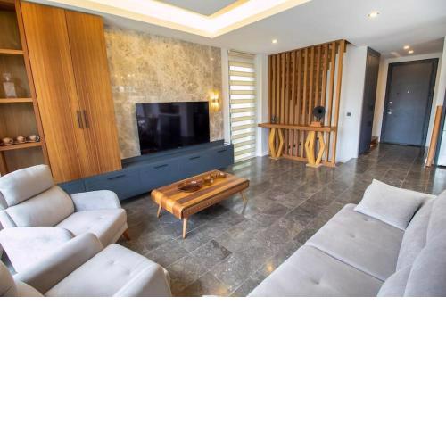 Magnicifent 4 Br Triplex Villa In Akyarlar