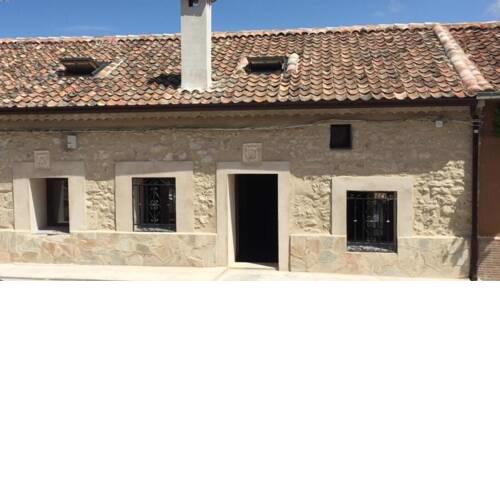 Magnífica casa recien reformada en el casco antiguo de Fuentidueña