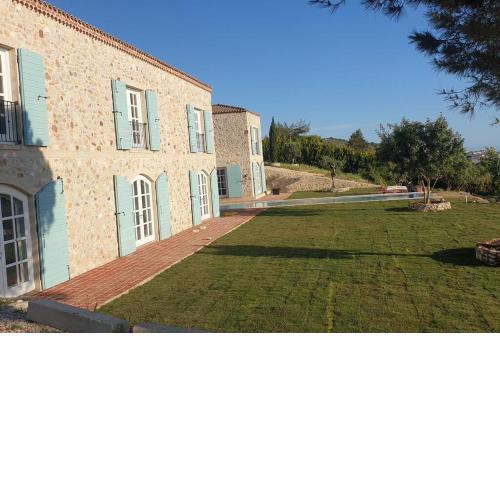 Magnificent Stone House Villa 14 beds 7 en-suite rooms Çeşme (450 m2 6500 land)
