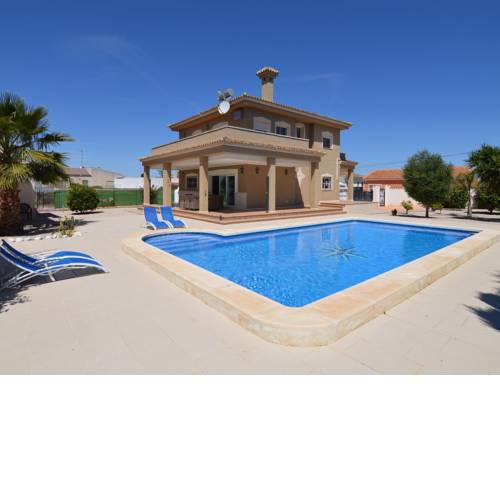 Magnificent Villa in San Fulgencio with Private Pool