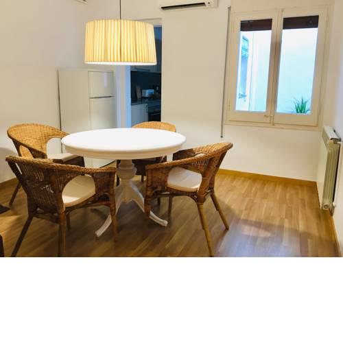 Magnífico apartamento, a 7 min. de la playa.