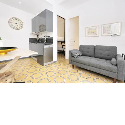 Magnífico apartamento 'Casa Nanit C' 2 hab y terraza cerca del Camp Nou y Feria BCN
