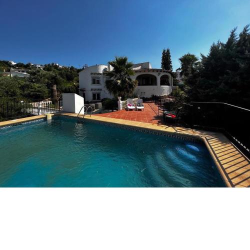 Magnifique villa avec piscine vue mer