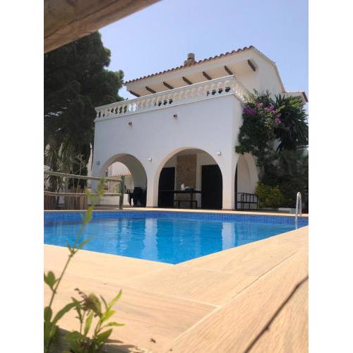 Magnifique villa, piscine privé, amarre Empuriabrava-Laba