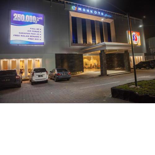 Mahkota Hotel