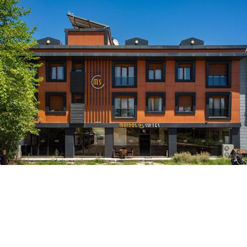 Maidos Hotel & Suites