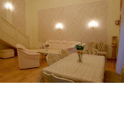 MainLine Marianske Lazne Apt Hlavni