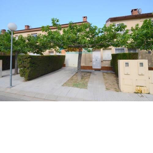 MAISON 3 CHAMBRES AVEC PISCINE COMM IRVR09