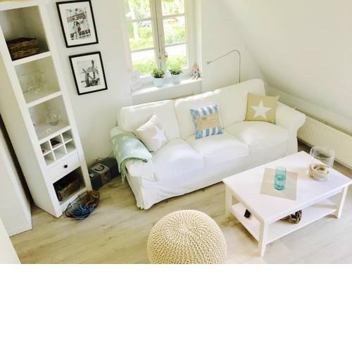 Maisonette-Fewo unter Reet, 50m zum Meer, Strandidyll Zingst