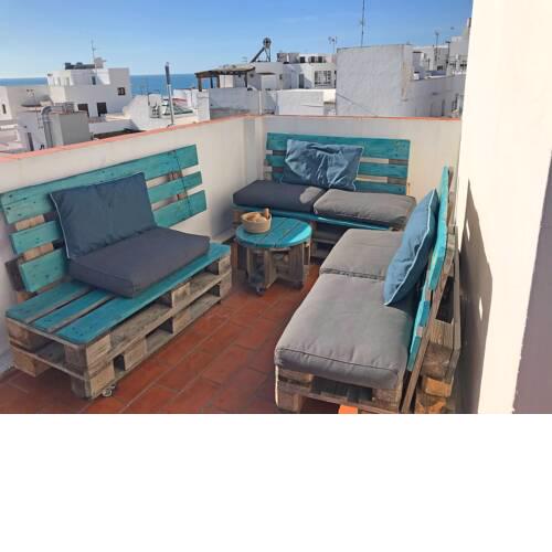 Maisonette in the old town of Conil, roof top terrace with sea view