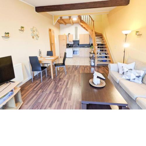 Maisonette-Wohnung mit Pool & Terrasse am Wanderweg - W3