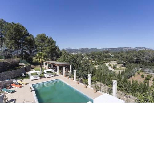 Majestic Holiday Estate in Calvia