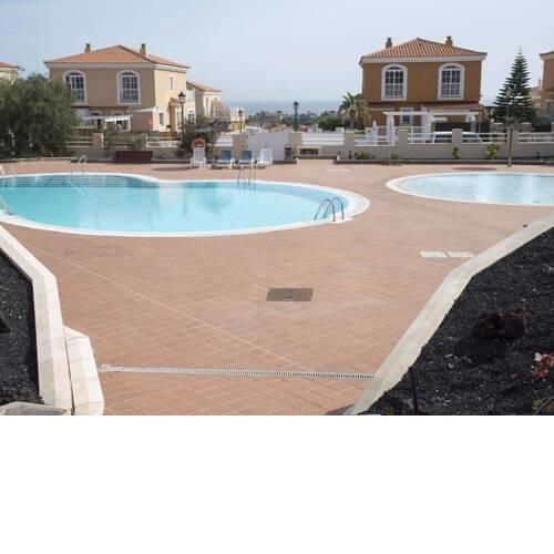 Majestic Holiday Home in Caleta de Fuste with Swimming Pool