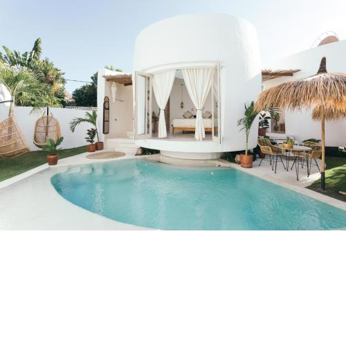 Makaii Tiny Villas with private pools