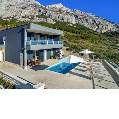 Makarska Villa Sleeps 8 Pool Air Con WiFi