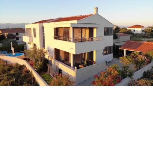 MALO Apartments Privlaka, Pool, Boje, WI-FI