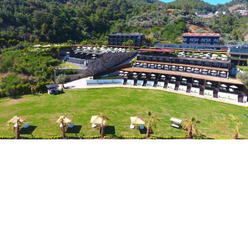 Manaspark Deluxe Hotel