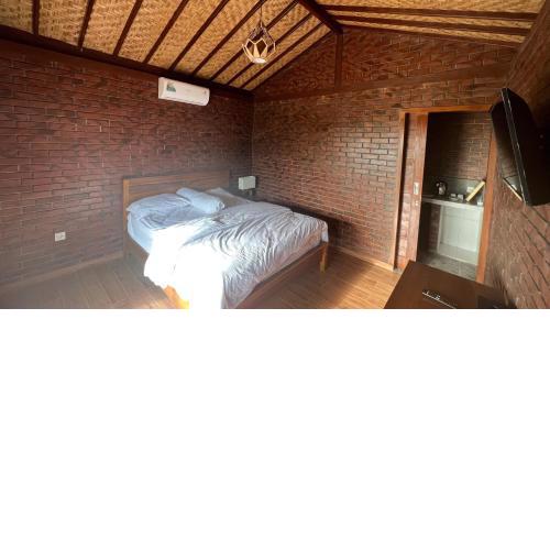 MANTA GUEST HOUSE