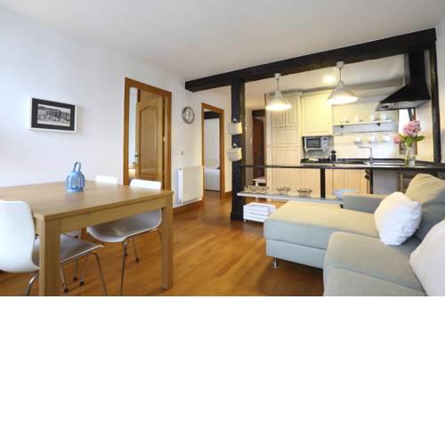 Mañuel by Smiling Rentals