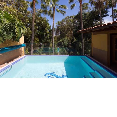Maravillosa villa con piscina al lado de la playa