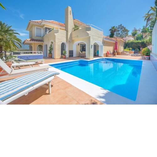 Marbella Holiday Villa with sea views and pool