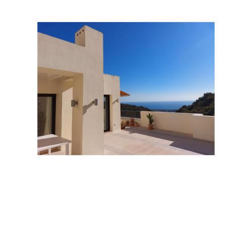 Marbella Luxury penthouse: indoor pool and private terrasse