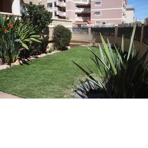Mare Nostrum. Jardin y playa