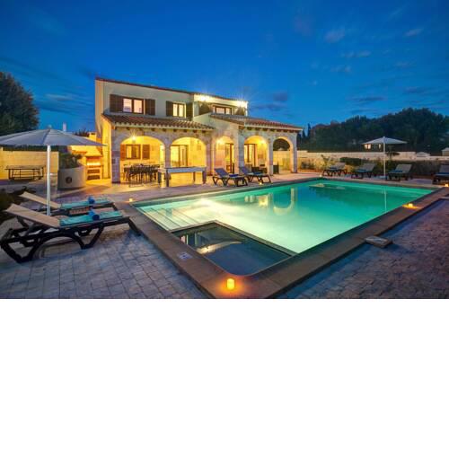 Mares 4 bedroom villa, Cala'n Forcat