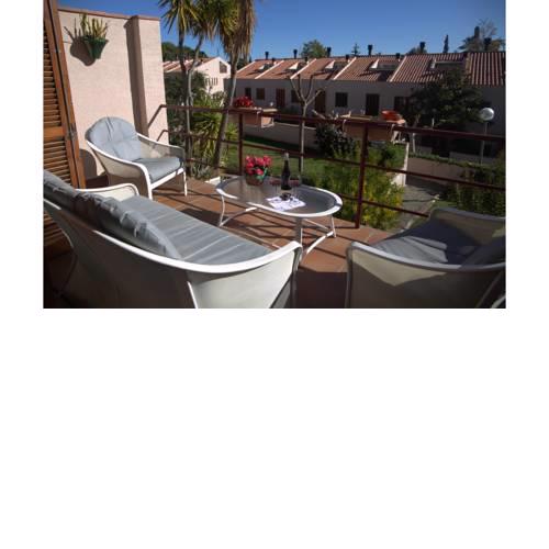 Margaret's Family House with pool and parquing