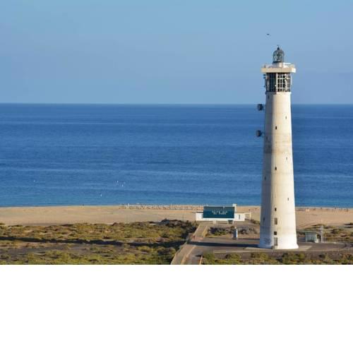 Mariline - sea, beach and lighthouse view, terrace, Wi-Fi