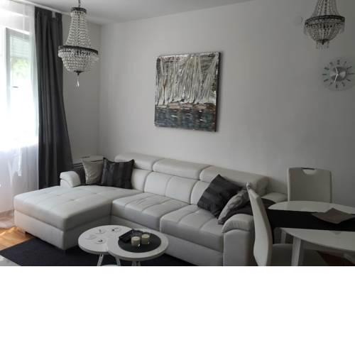 Marimar apartments
