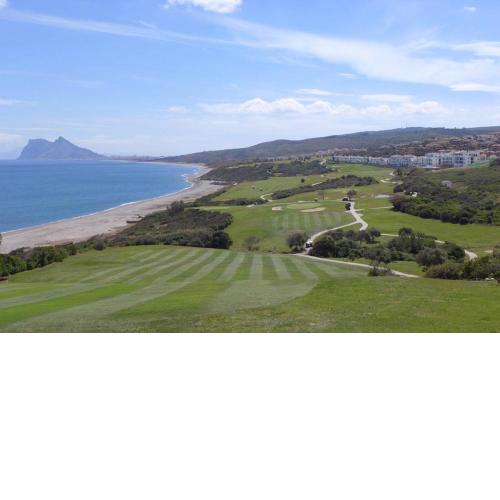 Marina Alcaidesa - Quiet Family apartment, 4 pools, close to the beach and Golf