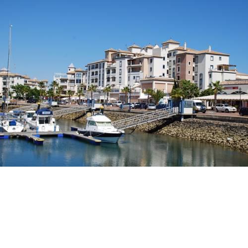 Marina IV by HOMA