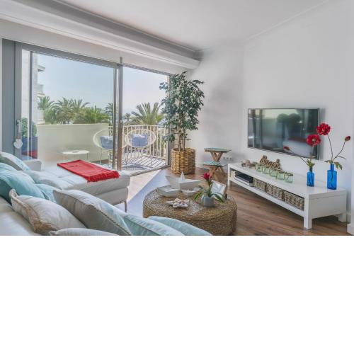 Mariners Apartment