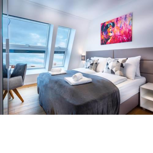Mark's Penthouse Apartments managed by SKY9 Apartments