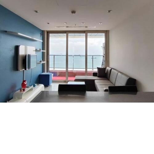 Marmara Magic: Jacuzzi Getaway