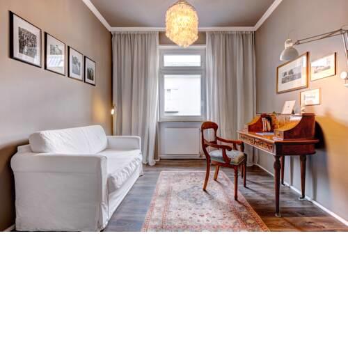 Marooms Suite