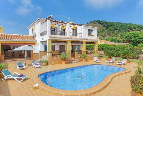 Marta Nerja Andalucia