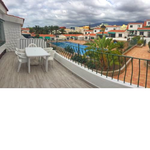 Marvelous Two-Bedroom Apartment Two Terraces Swimming Pool