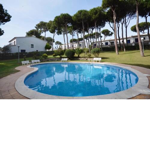 Mas Pinell Holiday Home Sleeps 6