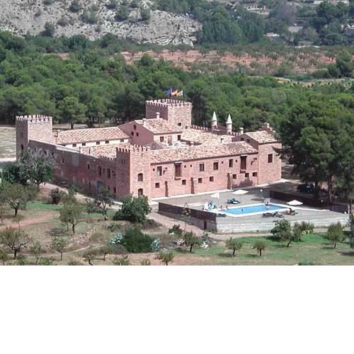 Masia de San Juan - castillo con piscina en plena Sierra Calderona