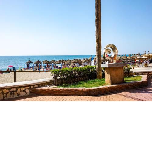 MC026CT COQUETO APARTAMENTO EN SEGUNDA LINEA DE PLAYA FUENGIROLA