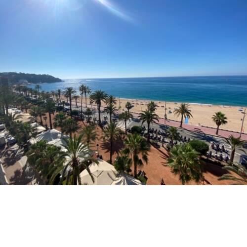 Mediterranean apartment in Lloret de Mar next to the Sea