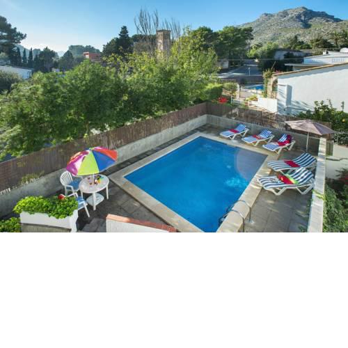 Mediterranean Villa Campomar next to the Sea