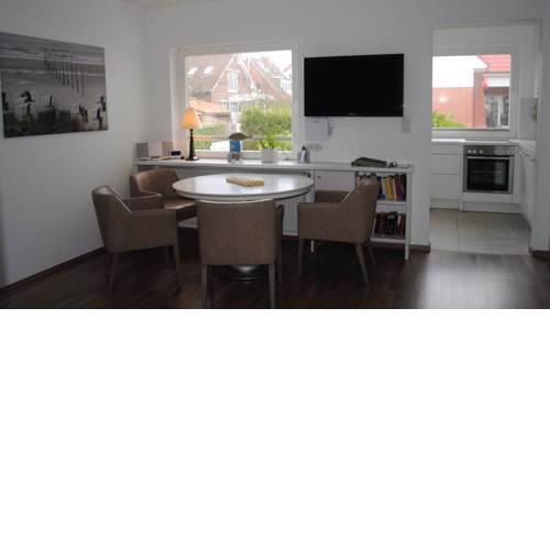 Meike 2 - Ebenerdige Wohnung mit Terrasse und kleinem Garten